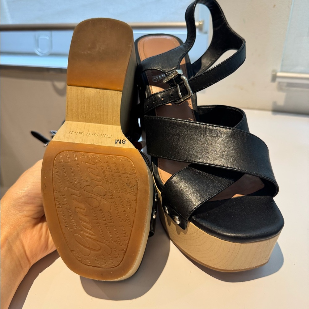 Gianni Bini Black Leather Wedge Sandals - Picture 5 of 6